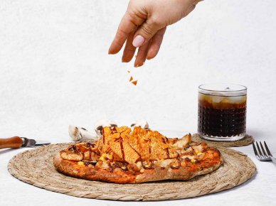 BARBEKÜ SOSLU TAVUKLU PİZZA