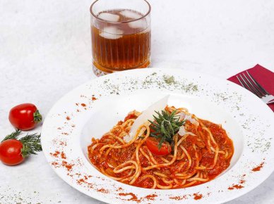 SPAGETTİ NAPOLİTAN