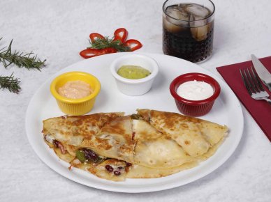 ETLİ QUESADILLA